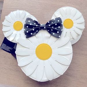 Loungefly Minnie Mouse Daisy Crossbody Bag